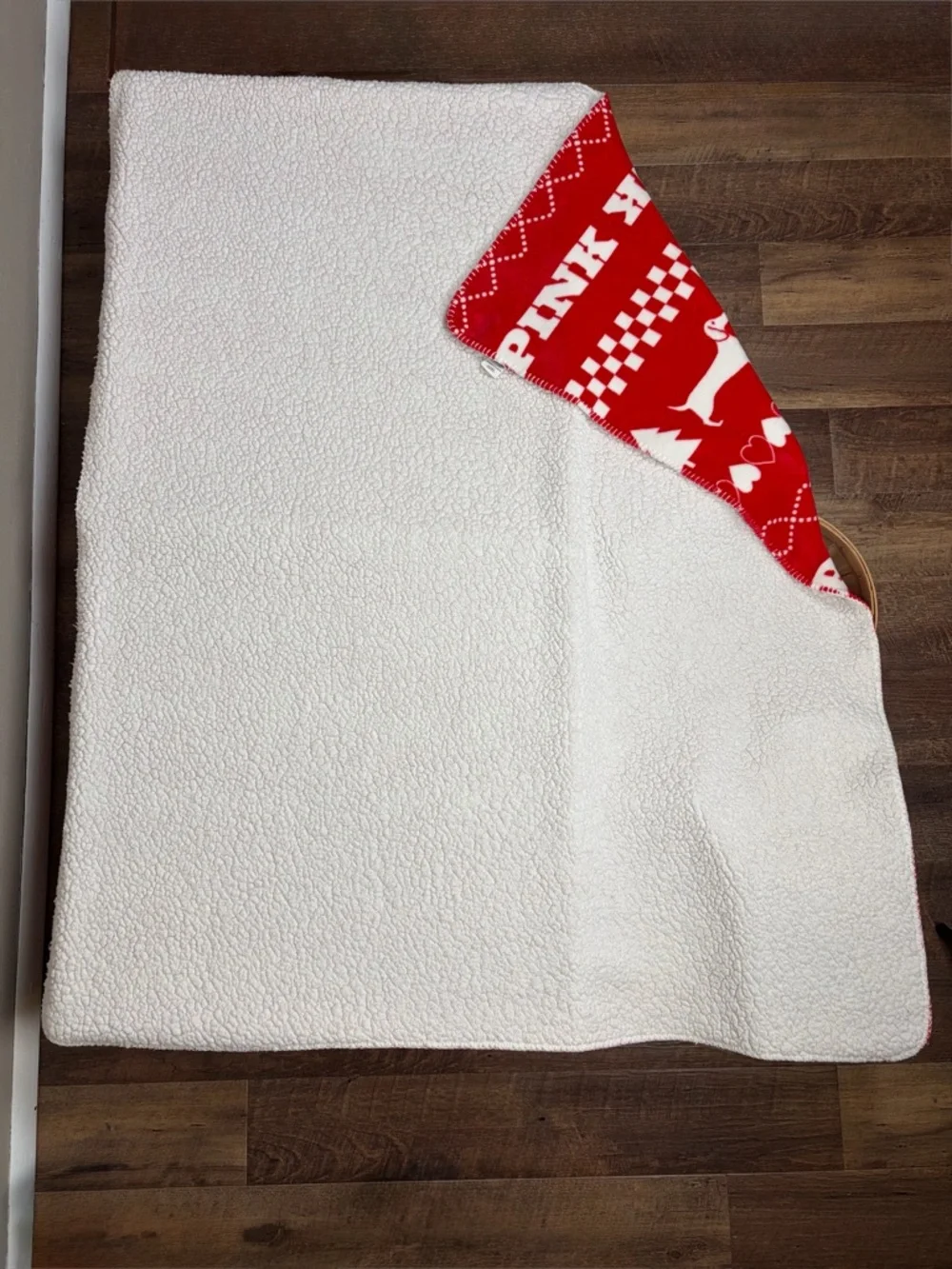 VS PINK Red Fair Isle Dachshund Weiner Dog Sherpa Campus Blanket Christmas Heart